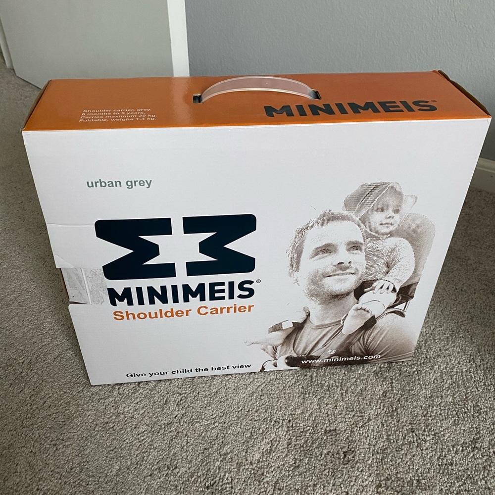 Mini Mei Baby/toddler shoulder carrier